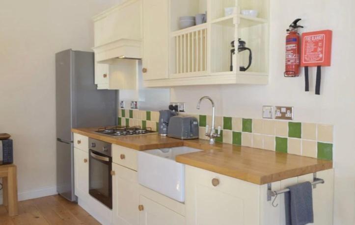 Wild Coastal Retreat At Troed Y Rhiw Aberporth, West Wales 빌라 외부 사진